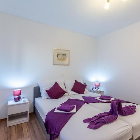 Family Friendly Apartments With A Swimming Pool Stanici, Omis - 18676 Cameră foto