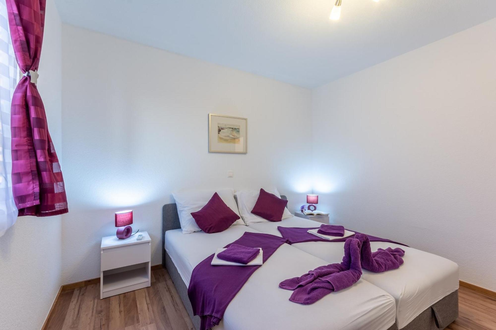 Family Friendly Apartments With A Swimming Pool Stanici, Omis - 18676 Cameră foto